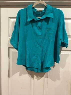 Relaxed Button-Front Blouse in Teal